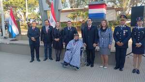 Último héroe sobreviviente del departamento de Caaguazú participó de acto por aniversario de la Paz del Chaco - Nacionales - ABC Color