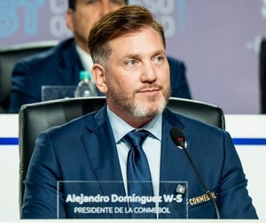 Alejandro Domínguez fue reelecto como presidente de la Conmebol - trece