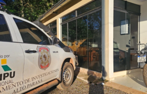 Imputan a cinco policías y una abogada por extorsión en Alto Paraná