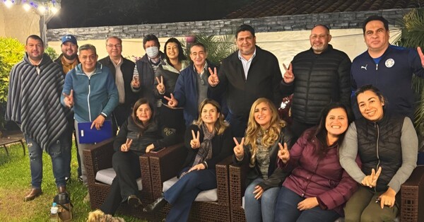 Salinas reúne a los concejales de Roque Alonso para desarmar la alianza entre Arrúa y Buzarquis