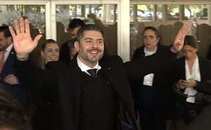 Nenecho acumula millonaria deuda con Asociación de Funcionarios municipales - Nacionales - ABC Color