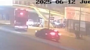 Video: Así fue el ataque a balazos contra ómnibus de hinchas que volvían de Brasil