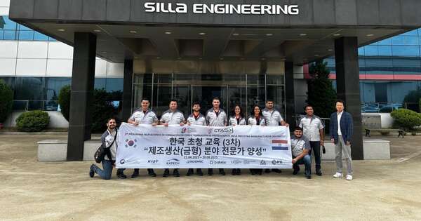 La Nación / Camino a la electromovilidad: técnicos paraguayos se preparan en Corea