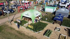 Caltech expuso en Expo Pioneros propuestas biológicas como soluciones alternativas y eficaces para el campo