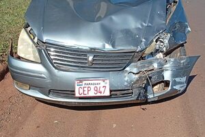 Borracho causa accidente y deja lesionada a embarazada y a un niño