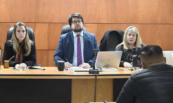 Conocé a los dos policías condenados por extorsionar a un conductor - Policiales - ABC Color