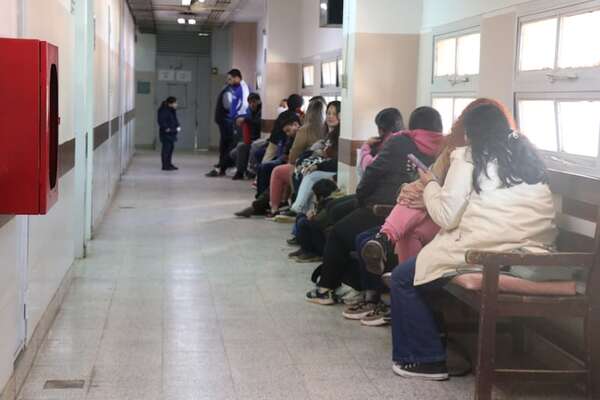 Hospital de Clínicas con 80% de aumento en consultas pediátricas por cuadros respiratorios - Nacionales - ABC Color