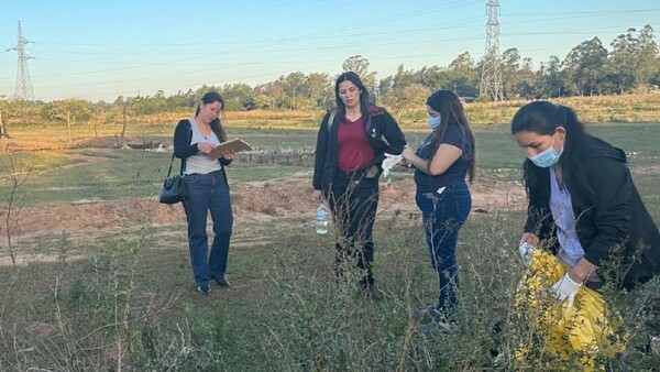 Bautismo de Veterinaria: Hallan cuerpo de un perro, restos óseos y aves en descomposición