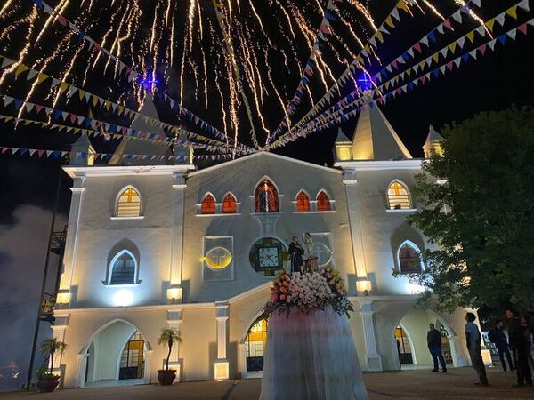 San Antonio celebra con alegría y devoción su fiesta patronal - Nacionales - ABC Color