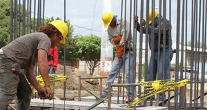 El desempleo de la OCDE se mantuvo en 4,9% en abril