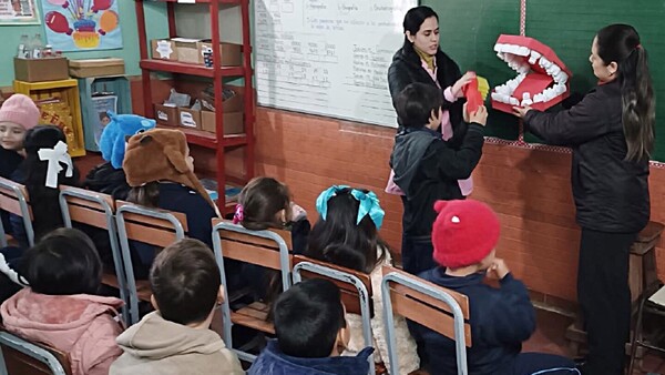 Fomentan salud bucal en escuelas del Guairá