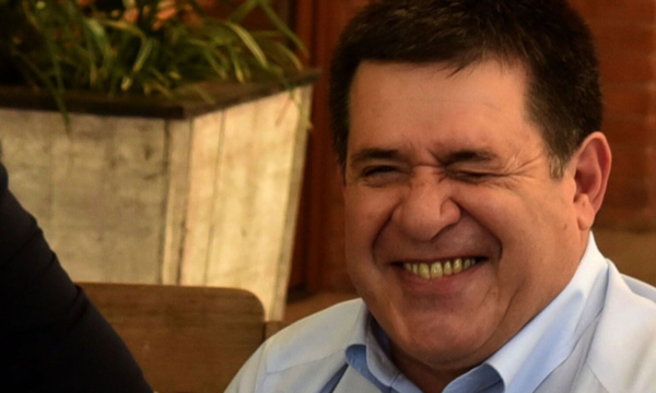 Fiscalía pide archivar causa contra Horacio Cartes