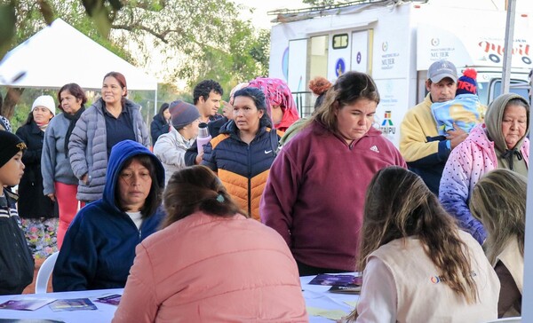 Ciudad Mujer Móvil provee servicio integral gratuito durante jornada de gobierno en Misiones - .::Agencia IP::.