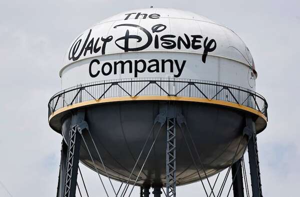 Disney y NBCUniversal inician batalla legal contra la IA de Midjourney - Tecnología - ABC Color