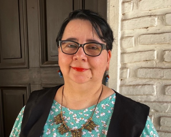 Un ‘río de nostalgia’ inspira el nuevo libro de Estela Asilvera - Portal Digital Cáritas Universidad Católica
