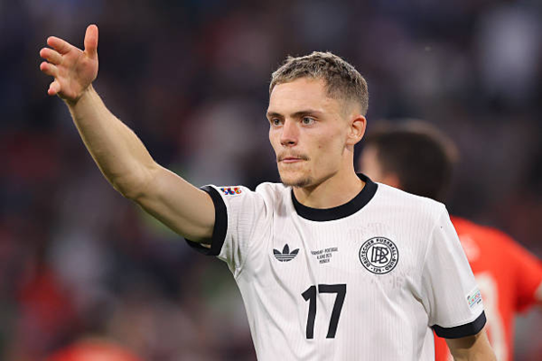 Versus / Liverpool llega a acuerdo récord para fichar a Wirtz