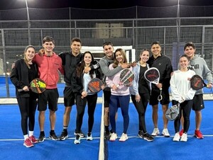 Los pibes de Cerro y Diego Gómez, con sus novias, armaron un encuentro de “ples ples…”