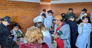Armada Paraguaya realiza atención médica en Villa del Rosario - Nacionales - ABC Color