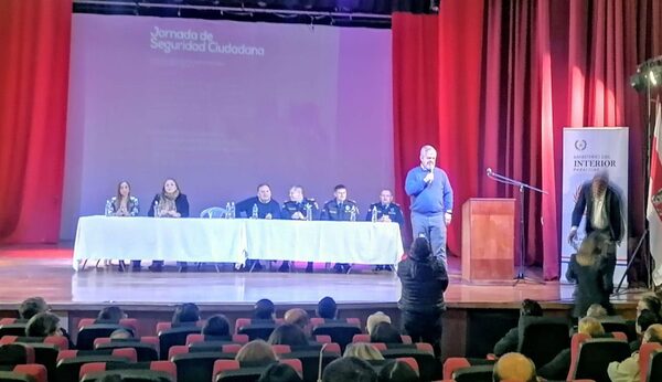 AUDIO | (I) "Jornada de Seguridad Ciudadana" en teatro municipal - San Lorenzo Hoy