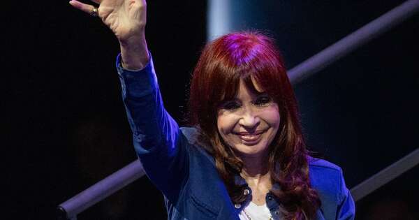 La Nación / Cristina Kirchner anuncia que se presentará ante la justicia y pide prisión domiciliaria