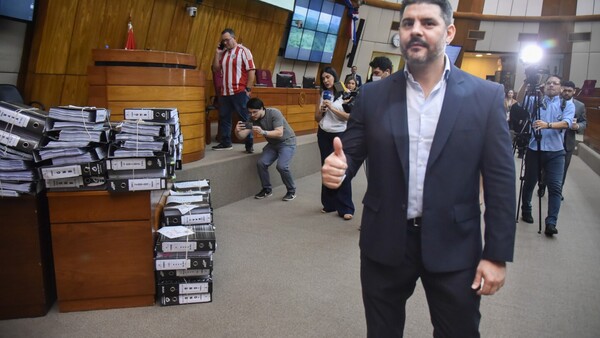 Más de 1.700 funcionarios entraron a la Comuna en la era de Nenecho