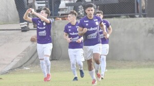 Tacuary supera a Santaní en el último minuto