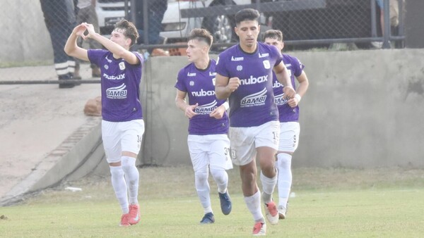 Tacuary supera a Santaní en el último minuto