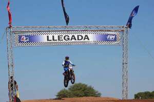 Motocross-4ª fecha/Loma Plata: Un salto de emociones - ABC Motor - ABC Color