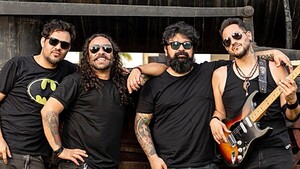Salamandra en concierto con video a bordo