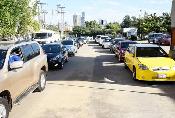 AUDIO: Sistema de Opaci para consultar impuesto de la habilitación vehicular cayó y el lunes volverá a estar disponible - Contacto Ciudadano - ABC Color
