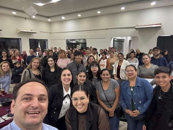 Capacitaciones impulsadas por el diputado Remesowski convocan a cientos de personas en Encarnación