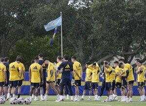 Versus / Jugador de Boca recibe aval de EEUU y disputará el Mundial de Clubes