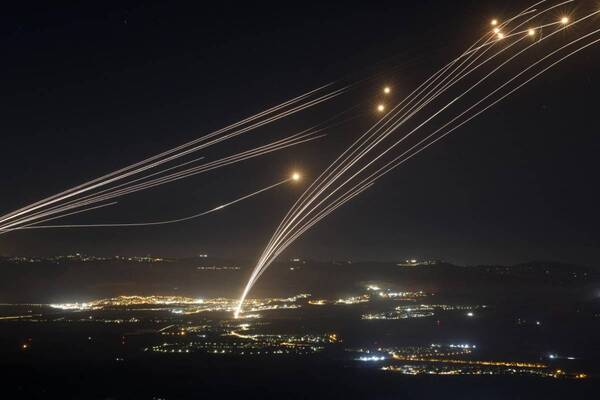 Medio Oriente en vilo: Israel aniquila altos mandos iraníes e Irán lanza ofensiva balística