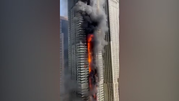 Impactante incendio de rascacielos en Dubái: más de 3.800 evacuados