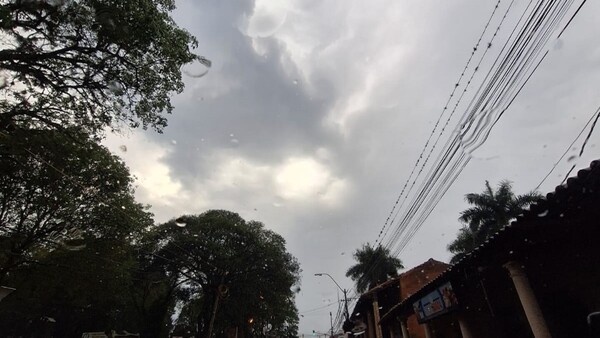 Siete departamentos bajo alerta por tormentas y la ocasional caída de granizos
