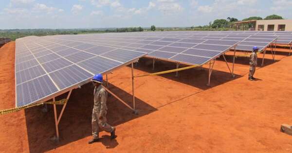 La Nación / Buscan ajustar ley para impulsar generación solar y eólica en Paraguay