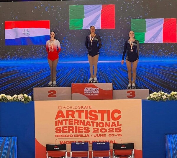 La patinadora Erika Alarcón gana presea de plata en Italia - La Tribuna