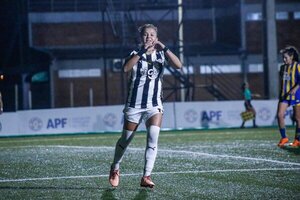 Libertad venció a Luqueño y sigue en la cima
