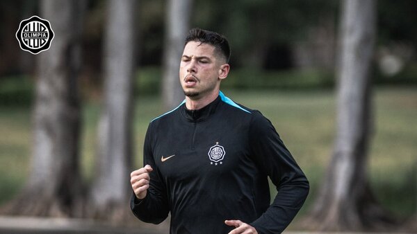 Olimpia busca un lateral para cerrar cupo