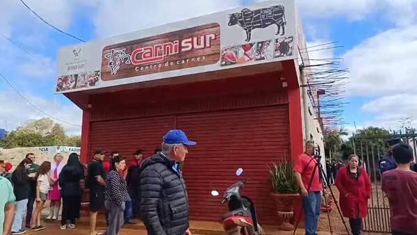 Tremenda balacera dentro de una carnicería: motochorros entraron a robar y la muerte dijo presente