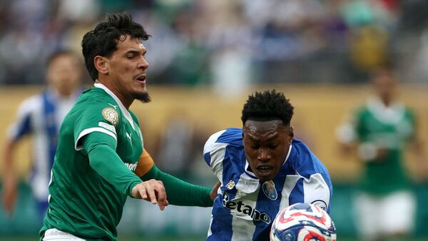Palmeiras, con Gustavo Gómez, empata con Porto en su estreno