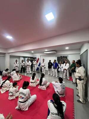 Taekwondo W.T.F.: Clases por la Integración - Polideportivo - ABC Color