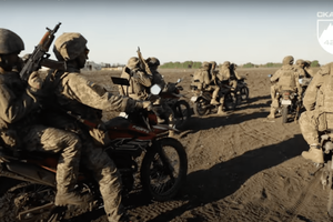 Ucrania se sumó a la guerra de motocicletas de Rusia