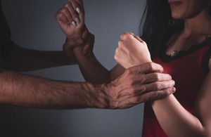 En el noviazgo se pueden identificar señales de violencia - Portal Digital Cáritas Universidad Católica