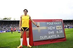 Armand Duplantis establece nueva plusmarca de garrocha: 6,28 metros! - La Tribuna