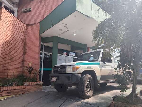Esto dicen desde el sindicato del SEME sobre situación de ambulancias - Nacionales - ABC Color