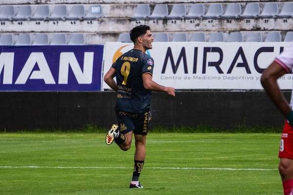 Montenegro llega a su sexto gol en Ecuador - Fútbol - ABC Color