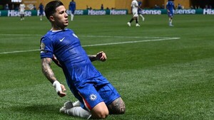 El Chelsea cumple con lo justo en su estreno
