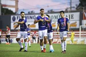 Sportivo Carapeguá festeja en Los Jardines del Kelito y trepa en la tabla - Fútbol de Ascenso de Paraguay - ABC Color