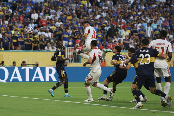 Versus / ¡Partidazo! Boca Juniors y Benfica empatan en un juego que tuvo de todo